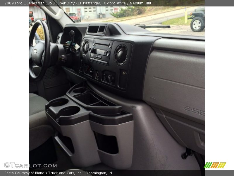 Oxford White / Medium Flint 2009 Ford E Series Van E350 Super Duty XLT Passenger