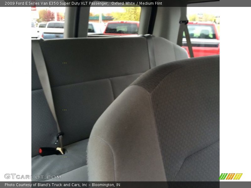 Oxford White / Medium Flint 2009 Ford E Series Van E350 Super Duty XLT Passenger