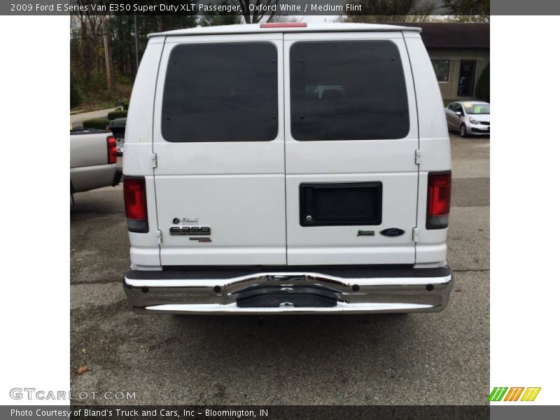 Oxford White / Medium Flint 2009 Ford E Series Van E350 Super Duty XLT Passenger