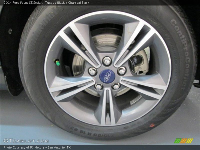 Tuxedo Black / Charcoal Black 2014 Ford Focus SE Sedan