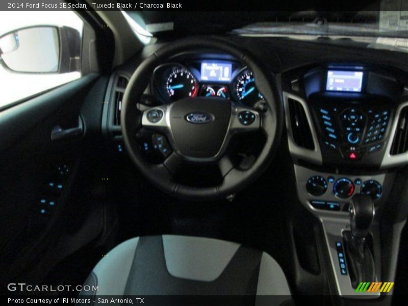 Tuxedo Black / Charcoal Black 2014 Ford Focus SE Sedan