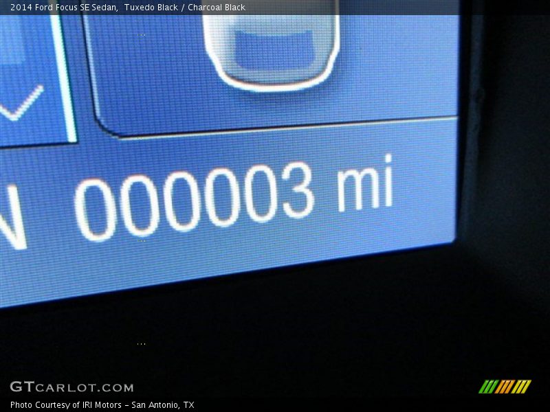 Tuxedo Black / Charcoal Black 2014 Ford Focus SE Sedan