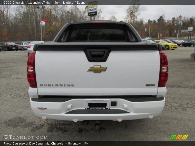 Summit White / Ebony 2009 Chevrolet Avalanche LT 4x4