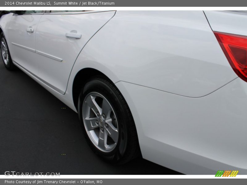 Summit White / Jet Black/Titanium 2014 Chevrolet Malibu LS