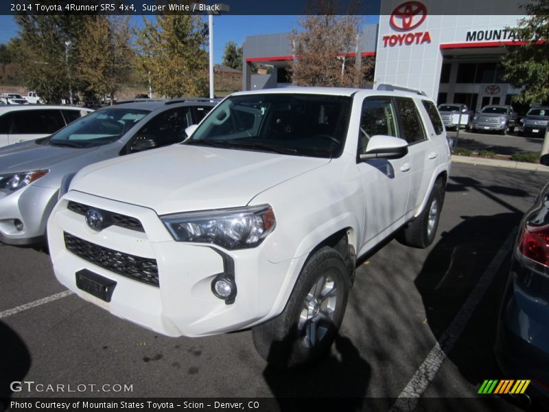 Super White / Black 2014 Toyota 4Runner SR5 4x4