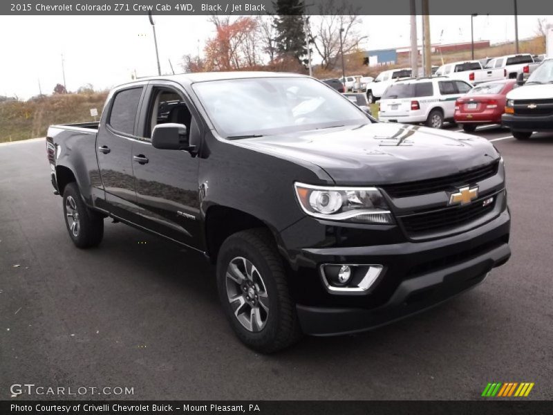 Front 3/4 View of 2015 Colorado Z71 Crew Cab 4WD