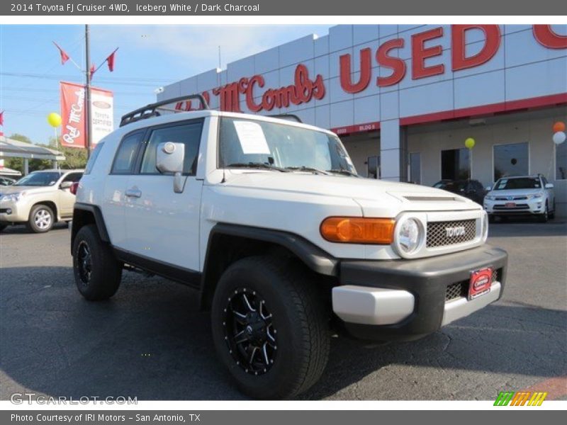 Iceberg White / Dark Charcoal 2014 Toyota FJ Cruiser 4WD