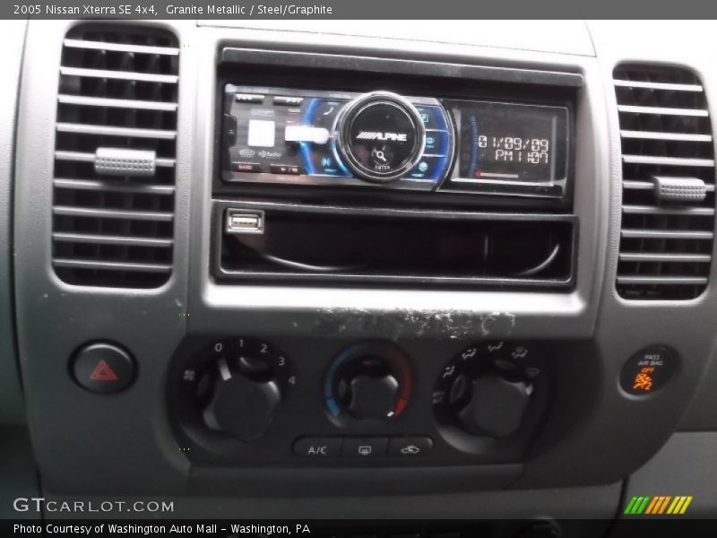Granite Metallic / Steel/Graphite 2005 Nissan Xterra SE 4x4