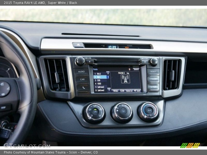 Super White / Black 2015 Toyota RAV4 LE AWD