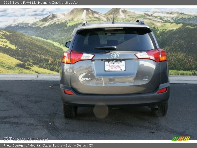 Magnetic Gray Metallic / Ash 2015 Toyota RAV4 LE