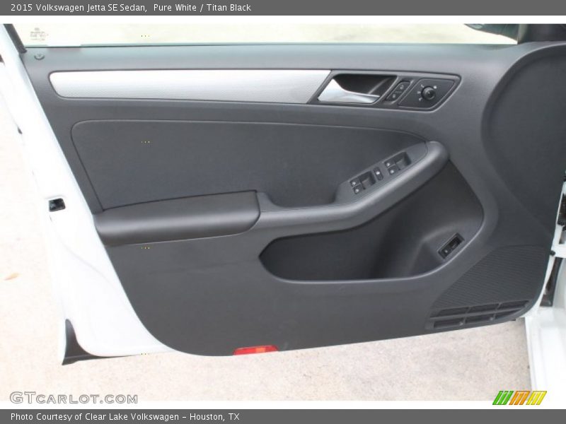 Pure White / Titan Black 2015 Volkswagen Jetta SE Sedan