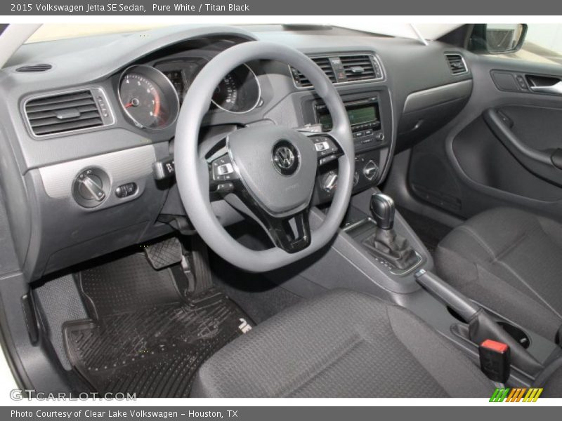 Pure White / Titan Black 2015 Volkswagen Jetta SE Sedan
