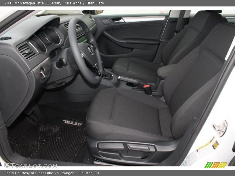 Pure White / Titan Black 2015 Volkswagen Jetta SE Sedan