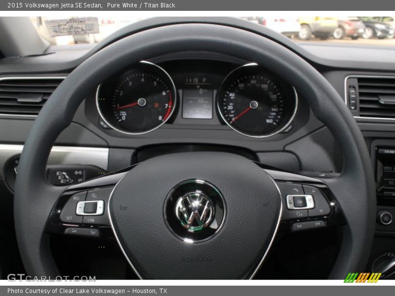 Pure White / Titan Black 2015 Volkswagen Jetta SE Sedan
