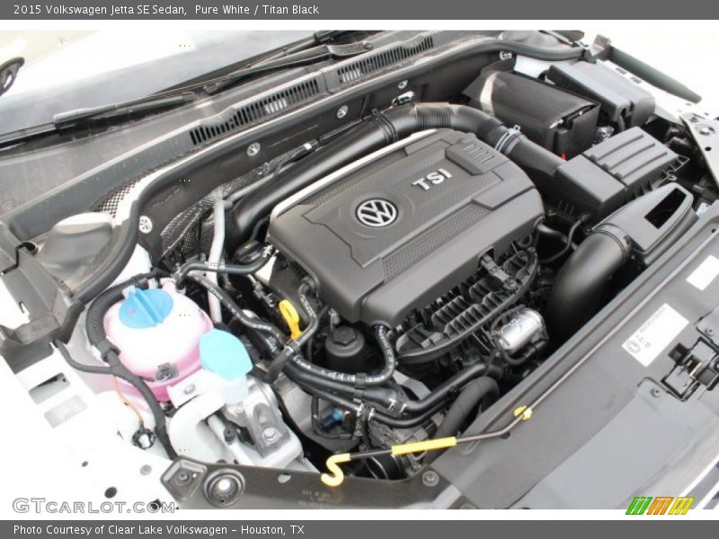 Pure White / Titan Black 2015 Volkswagen Jetta SE Sedan