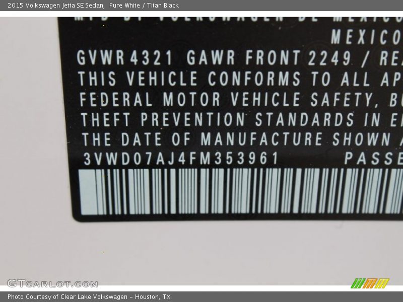 Pure White / Titan Black 2015 Volkswagen Jetta SE Sedan