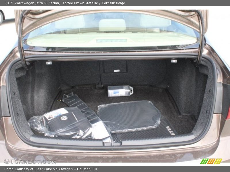  2015 Jetta SE Sedan Trunk