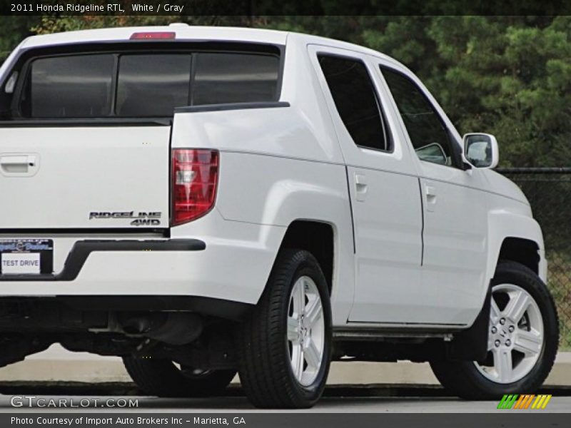 White / Gray 2011 Honda Ridgeline RTL