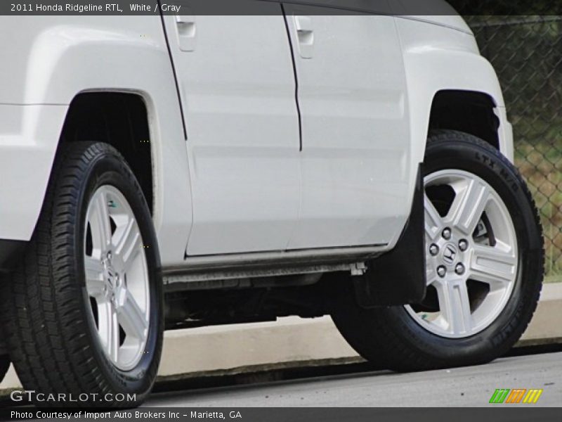 White / Gray 2011 Honda Ridgeline RTL