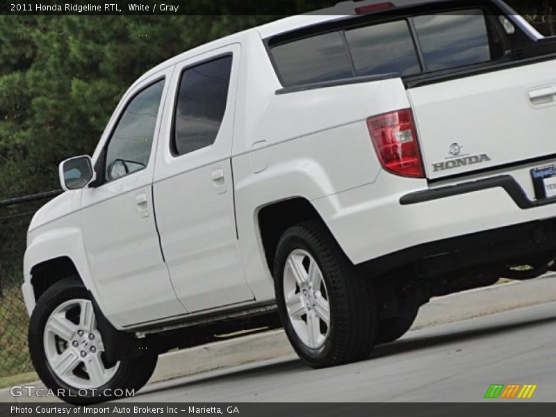 White / Gray 2011 Honda Ridgeline RTL