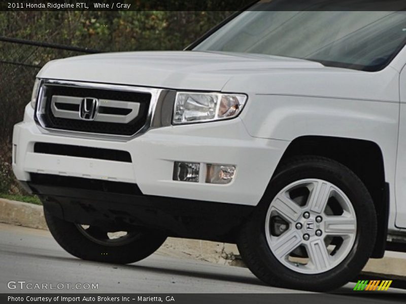 White / Gray 2011 Honda Ridgeline RTL