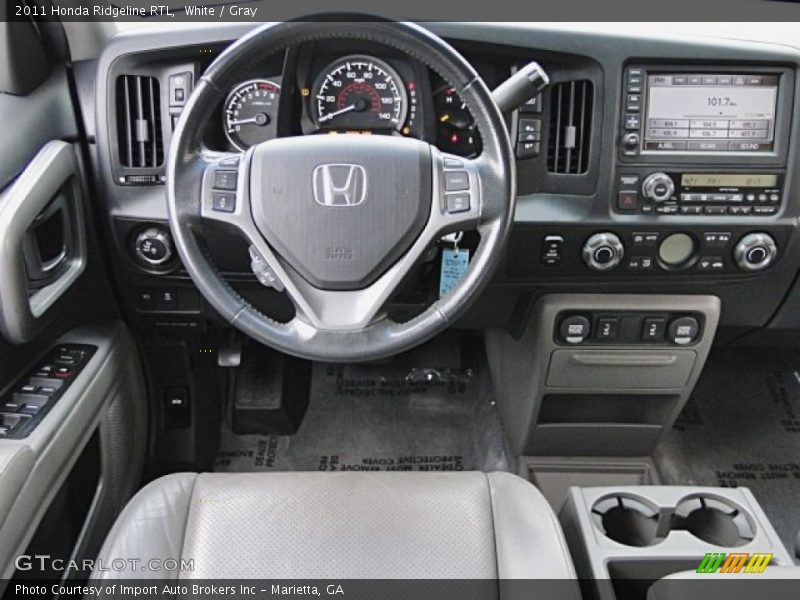 Dashboard of 2011 Ridgeline RTL