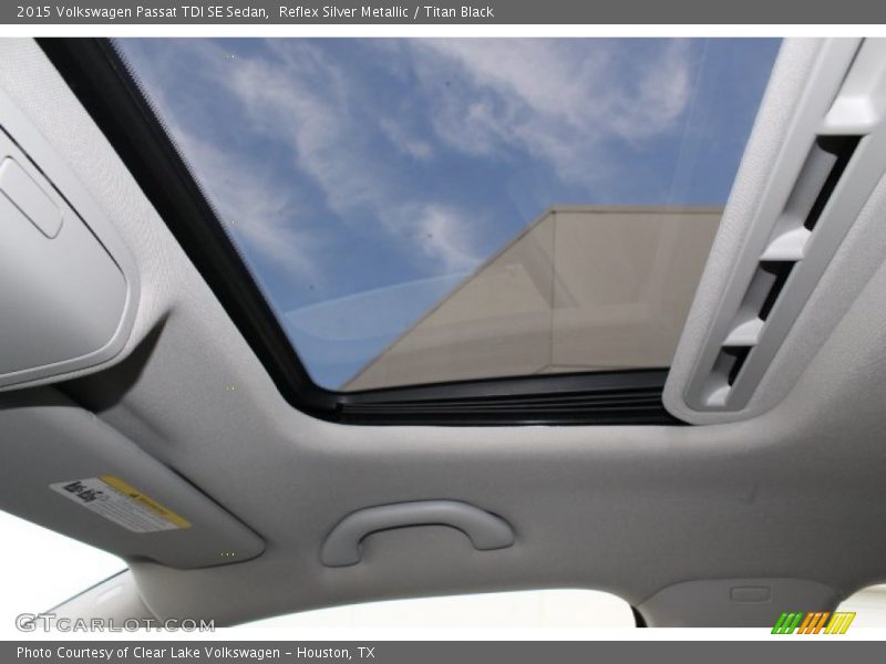 Reflex Silver Metallic / Titan Black 2015 Volkswagen Passat TDI SE Sedan