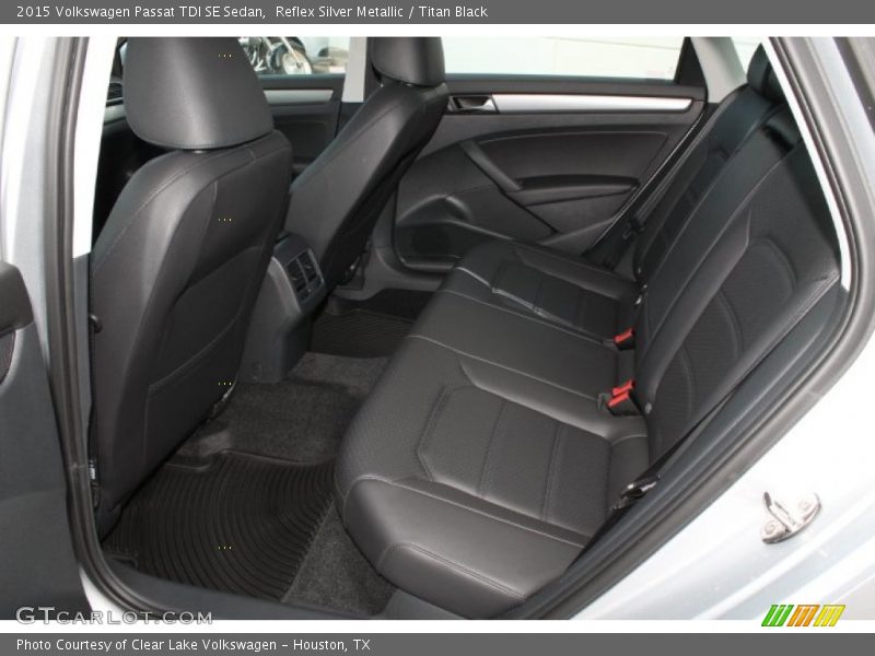 Reflex Silver Metallic / Titan Black 2015 Volkswagen Passat TDI SE Sedan