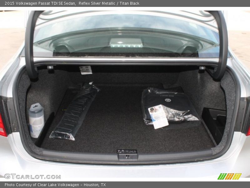 Reflex Silver Metallic / Titan Black 2015 Volkswagen Passat TDI SE Sedan