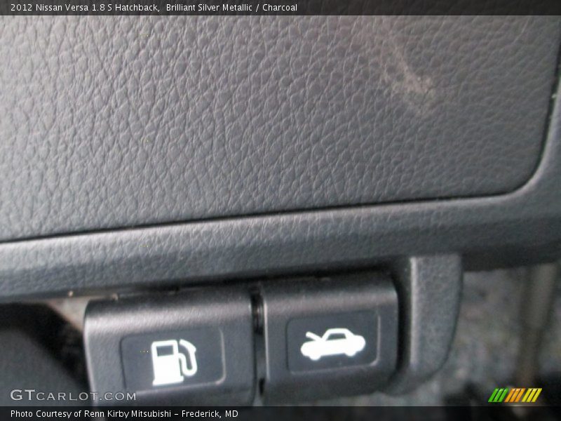 Brilliant Silver Metallic / Charcoal 2012 Nissan Versa 1.8 S Hatchback