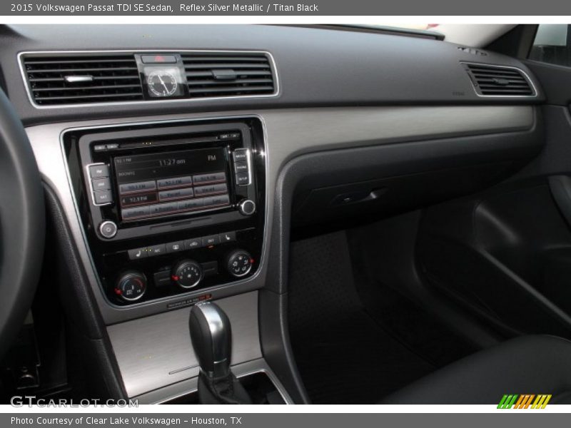 Reflex Silver Metallic / Titan Black 2015 Volkswagen Passat TDI SE Sedan