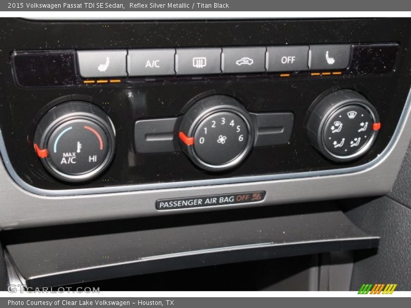 Reflex Silver Metallic / Titan Black 2015 Volkswagen Passat TDI SE Sedan