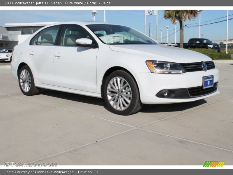 Pure White / Cornsilk Beige 2014 Volkswagen Jetta TDI Sedan