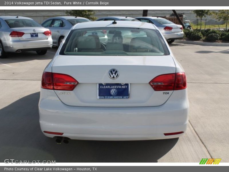 Pure White / Cornsilk Beige 2014 Volkswagen Jetta TDI Sedan