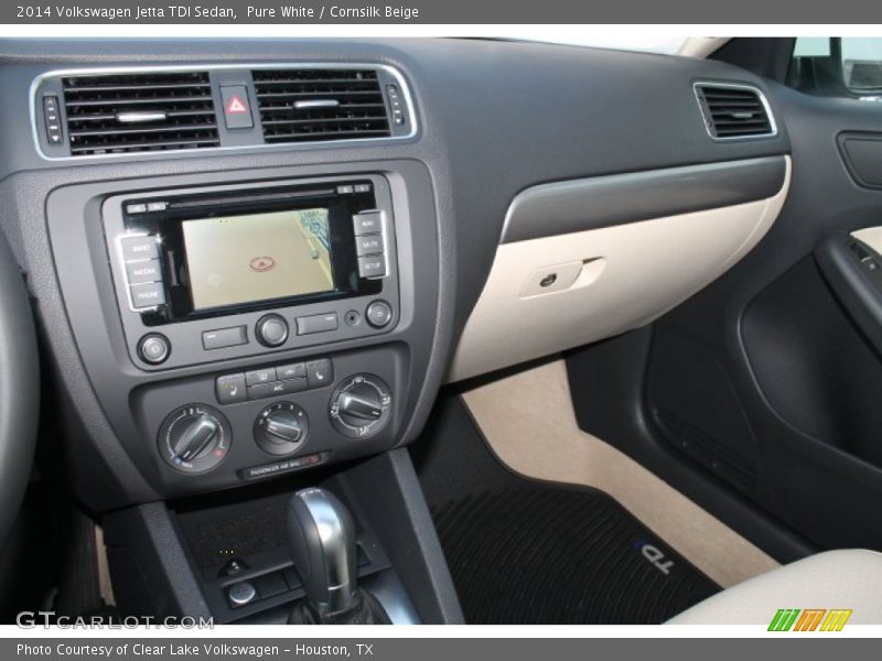 Pure White / Cornsilk Beige 2014 Volkswagen Jetta TDI Sedan