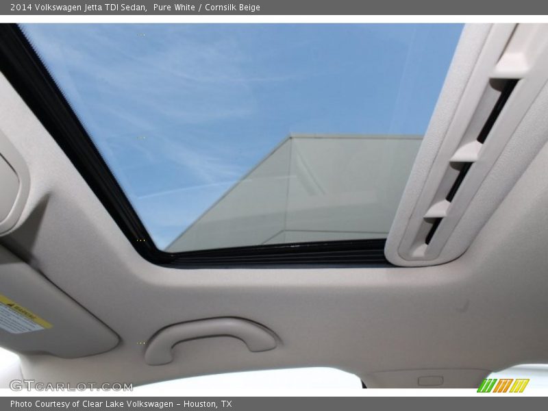 Pure White / Cornsilk Beige 2014 Volkswagen Jetta TDI Sedan