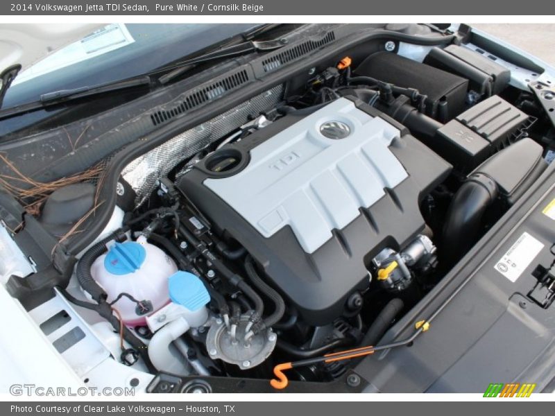 Pure White / Cornsilk Beige 2014 Volkswagen Jetta TDI Sedan