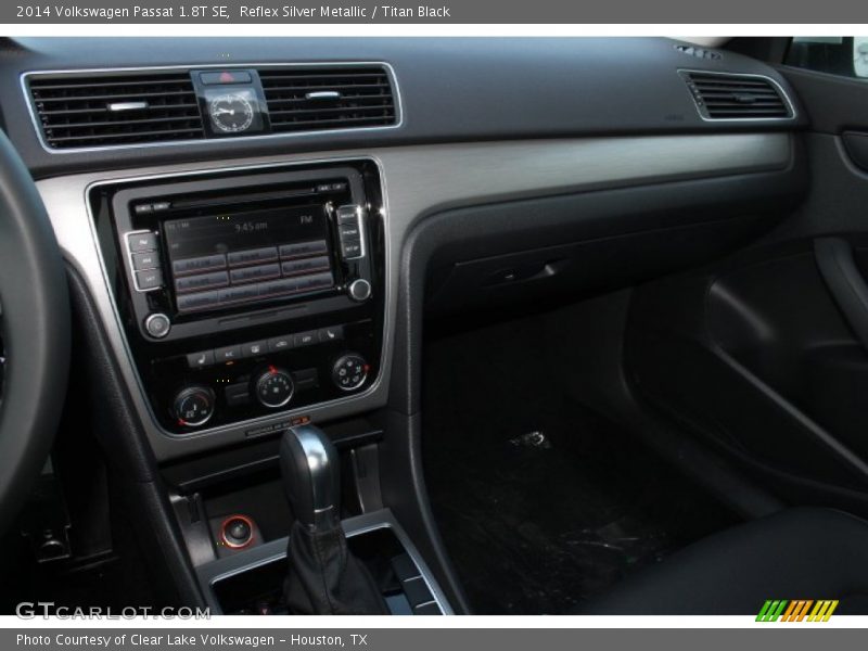 Reflex Silver Metallic / Titan Black 2014 Volkswagen Passat 1.8T SE