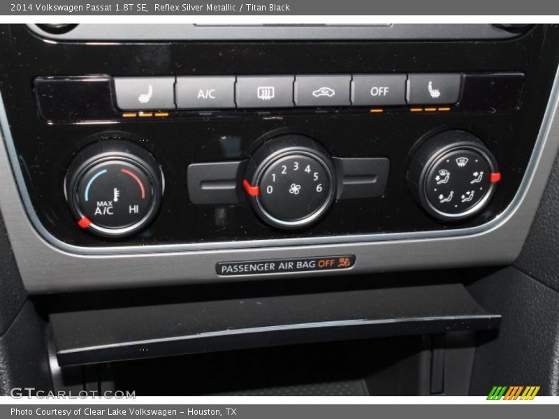 Reflex Silver Metallic / Titan Black 2014 Volkswagen Passat 1.8T SE