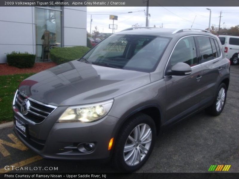 Alpine Grey Metallic / Charcoal 2009 Volkswagen Tiguan SE 4Motion