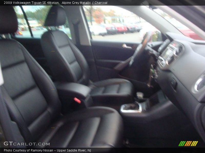 Alpine Grey Metallic / Charcoal 2009 Volkswagen Tiguan SE 4Motion