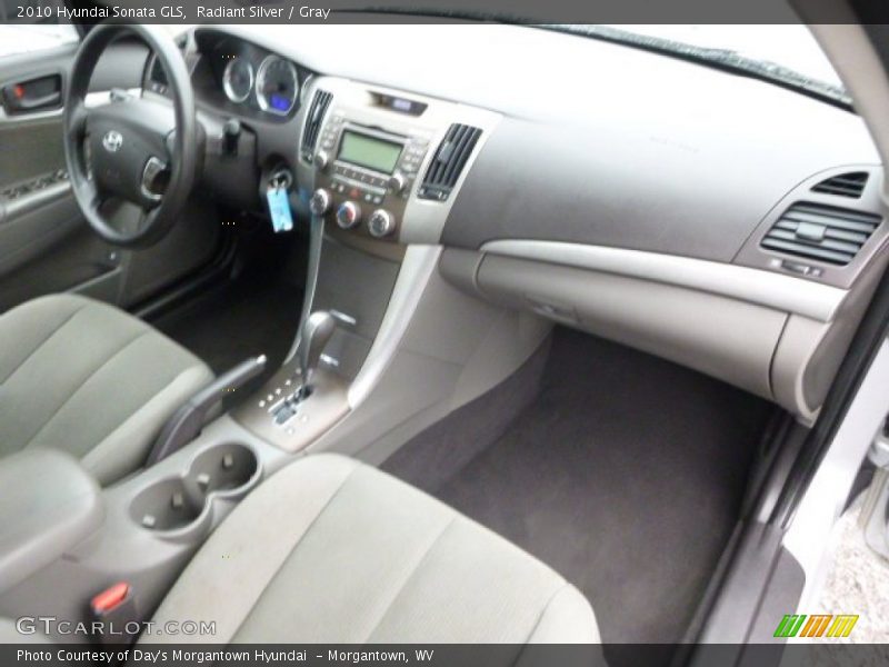 Radiant Silver / Gray 2010 Hyundai Sonata GLS