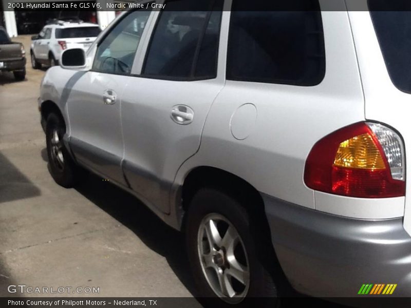 Nordic White / Gray 2001 Hyundai Santa Fe GLS V6
