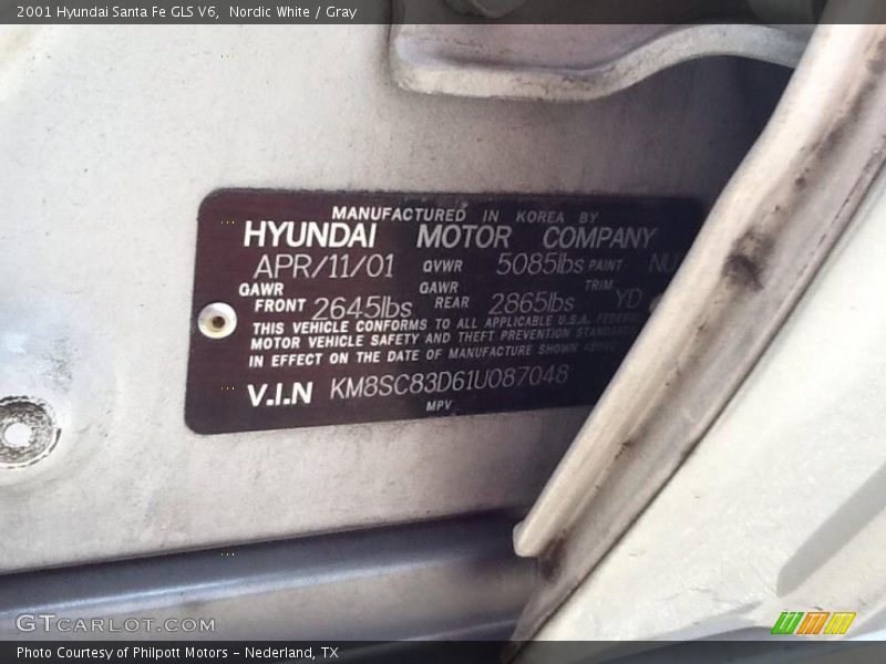 Nordic White / Gray 2001 Hyundai Santa Fe GLS V6