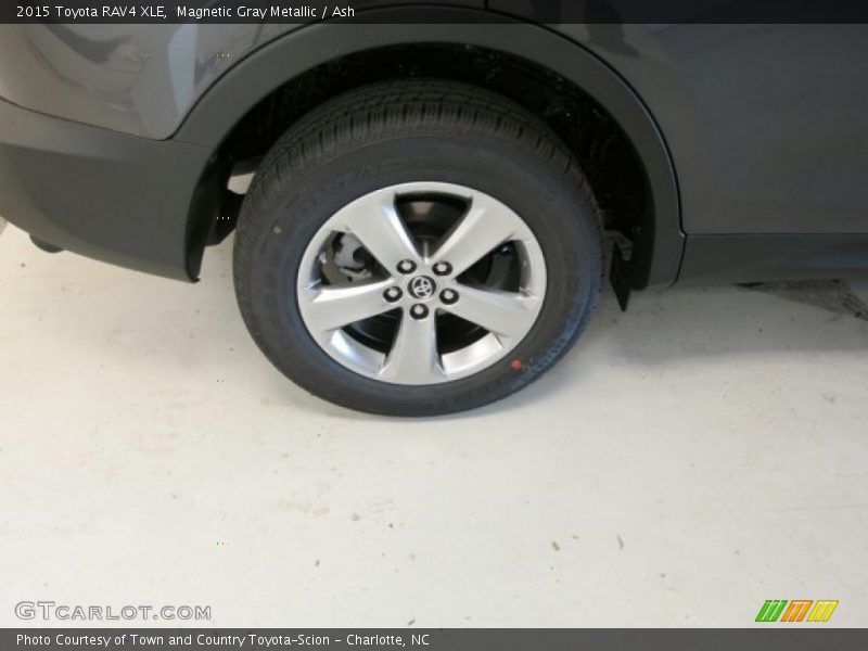 Magnetic Gray Metallic / Ash 2015 Toyota RAV4 XLE