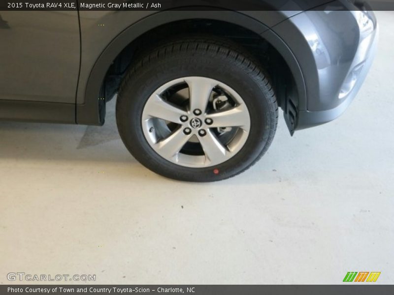 Magnetic Gray Metallic / Ash 2015 Toyota RAV4 XLE