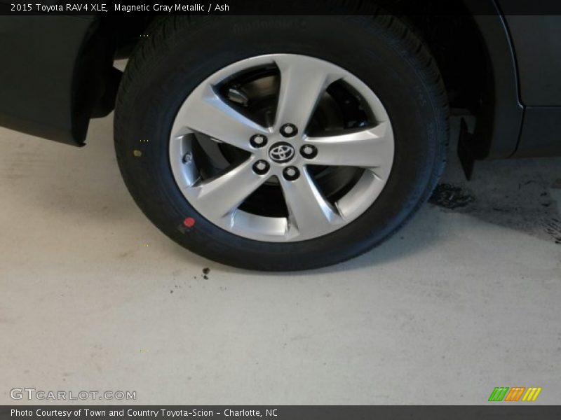 Magnetic Gray Metallic / Ash 2015 Toyota RAV4 XLE