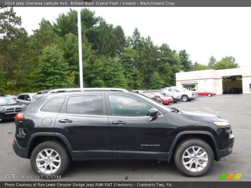 Brilliant Black Crystal Pearl / Iceland - Black/Iceland Gray 2014 Jeep Cherokee Latitude 4x4