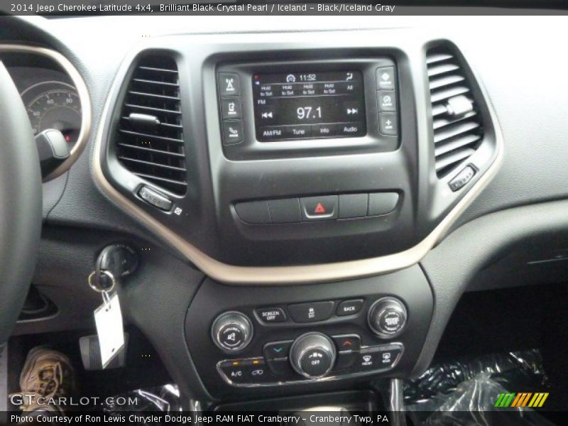 Brilliant Black Crystal Pearl / Iceland - Black/Iceland Gray 2014 Jeep Cherokee Latitude 4x4