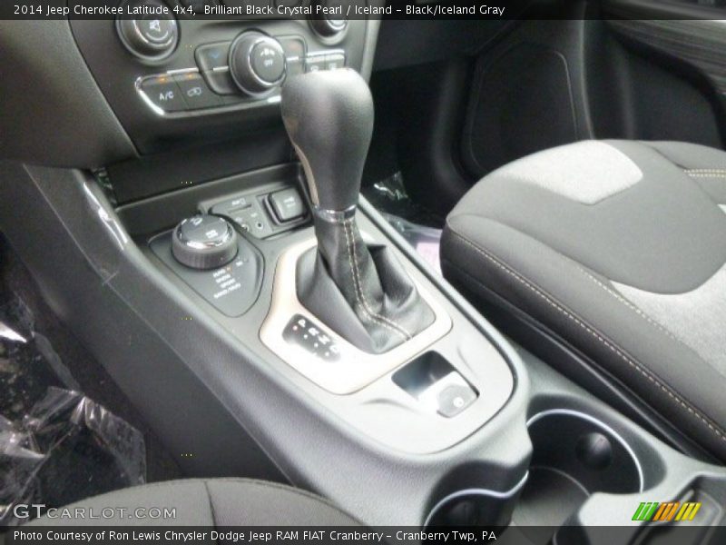 Brilliant Black Crystal Pearl / Iceland - Black/Iceland Gray 2014 Jeep Cherokee Latitude 4x4